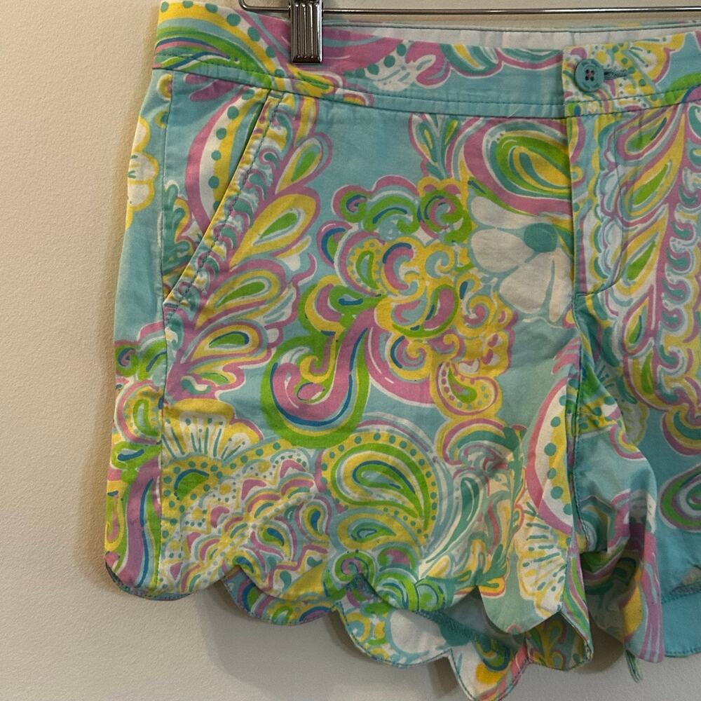 Lilly Pulitzer Buttercup shorts sz 6 Paisley Scallop Edge Shorts - Picture 8 of 9